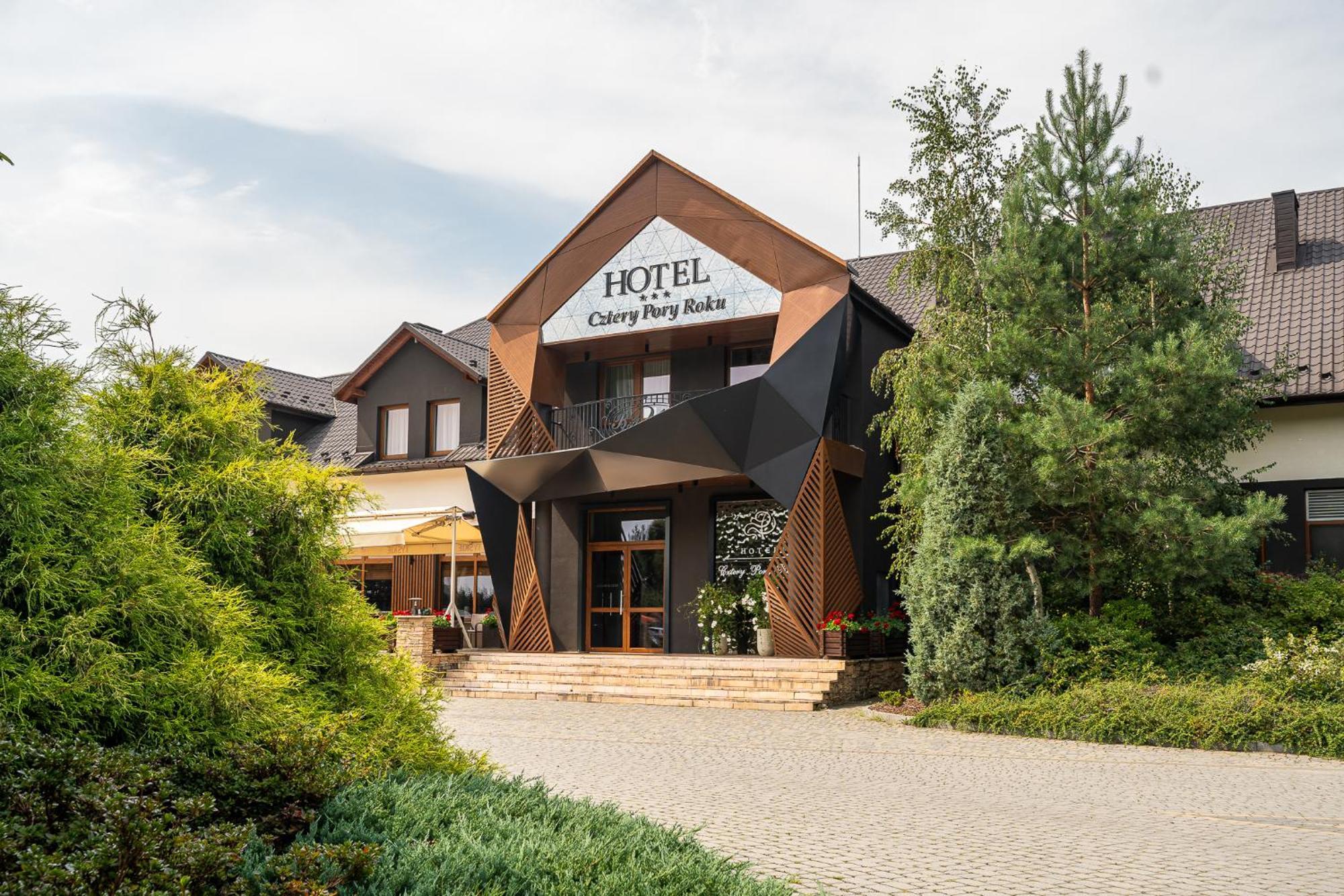 Hotel Cztery Pory Roku Glogow Malopolski Ngoại thất bức ảnh